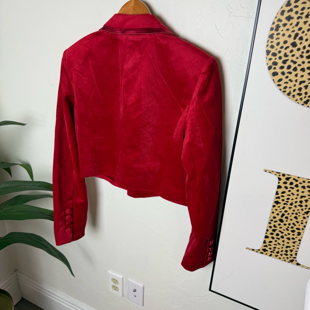 7 For All Mankind Red Velvet Cropped Blazer – Size Medium (NWT) - Picture 5 of 5